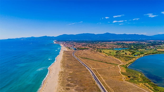 tourisme pyrenees orientales entre mer et montagne